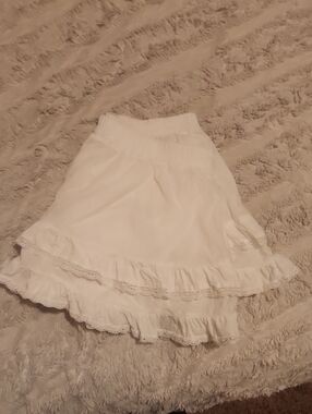 Sincerely Jules White Ruffled Lace Skirt Y2k Pretty Preppy Sister
